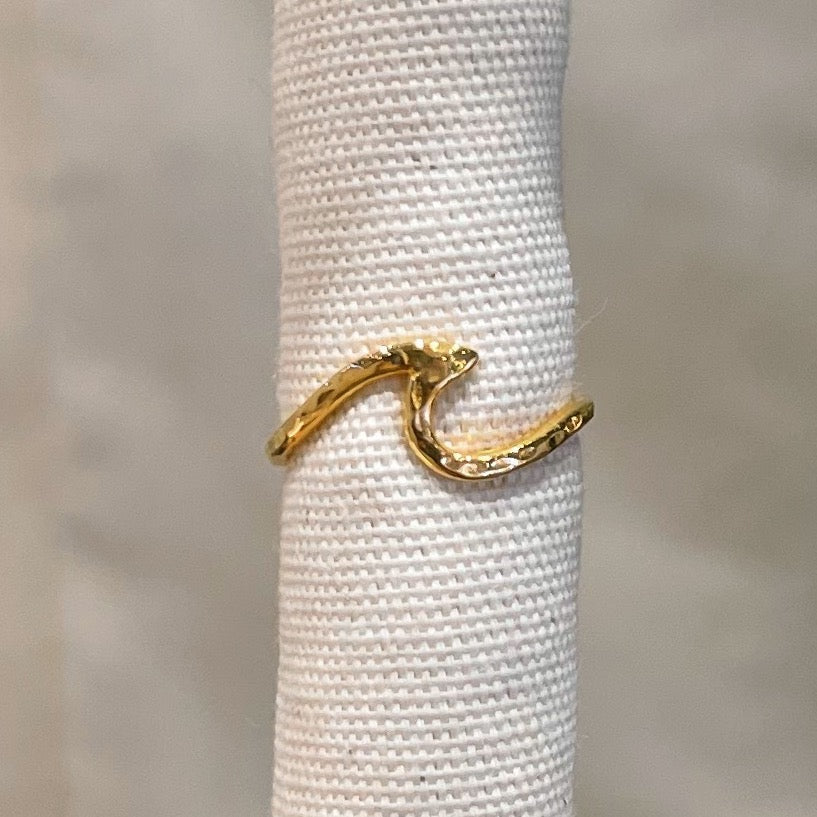PREDORDER Gehämmerter WELLEN Ring ✨ vergoldet - Tropical Tribe