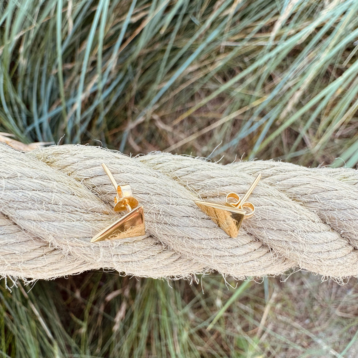 Triangle Dreieck Ohrstecker ✨ vergoldet - Tropical Tribe