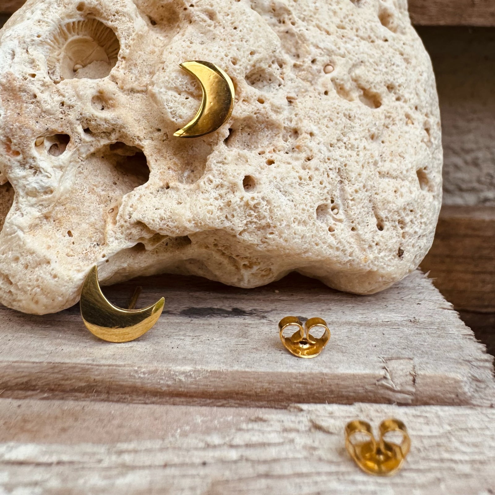 Mond Ohrstecker ✨ vergoldet - Tropical Tribe