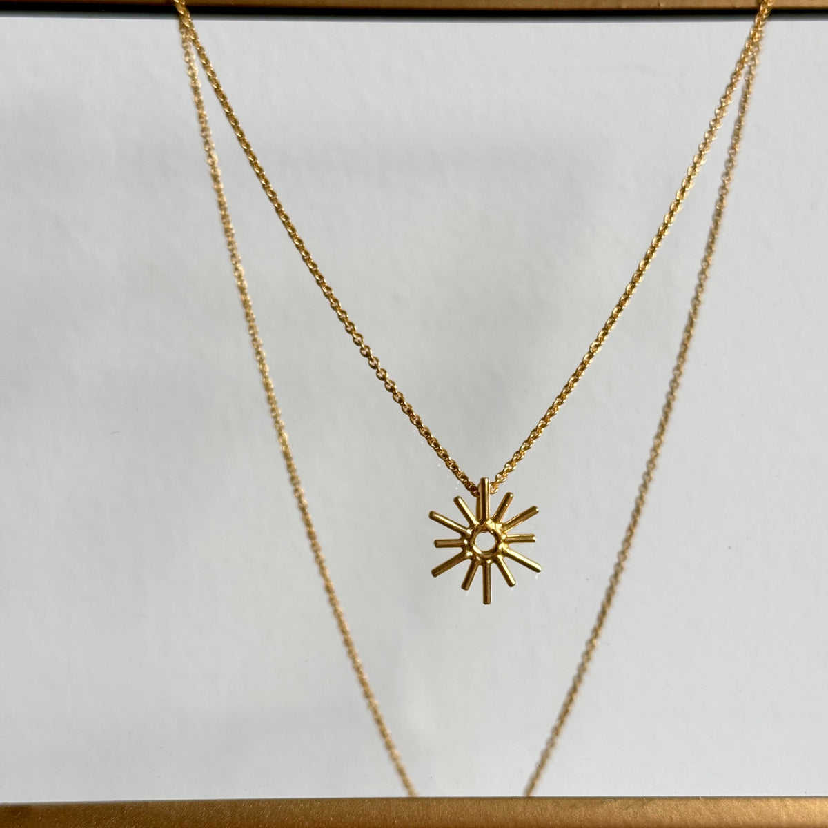 Kette mit Sonnenanhänger ✨ vergoldet - Tropical Tribe