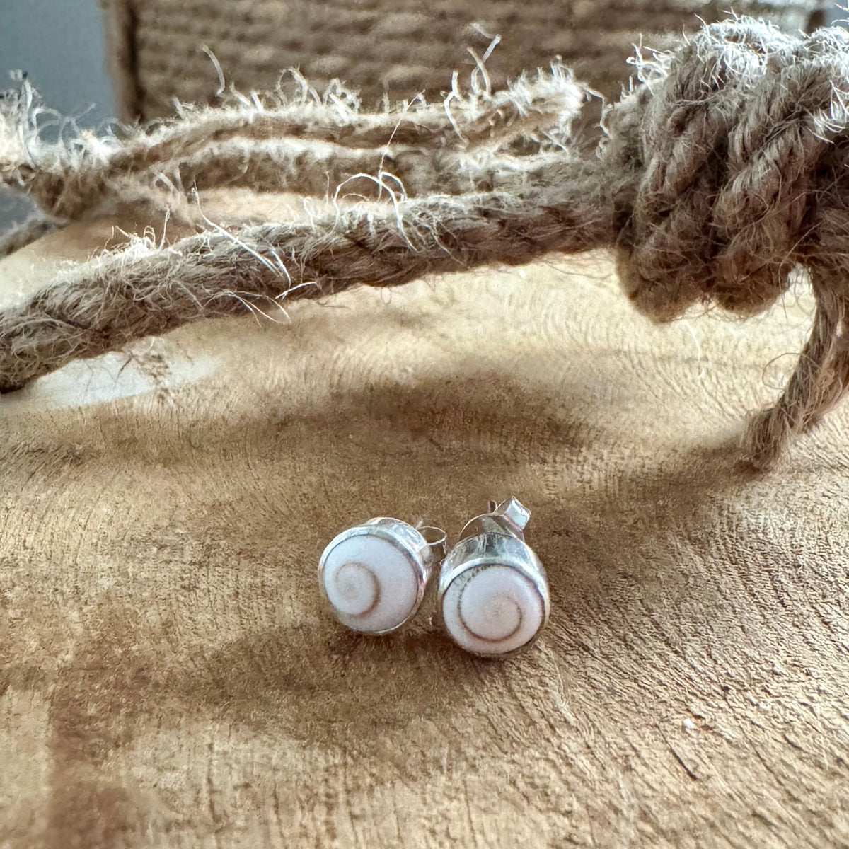 Shiva Ohrstecker in Silberfassung - Tropical Tribe