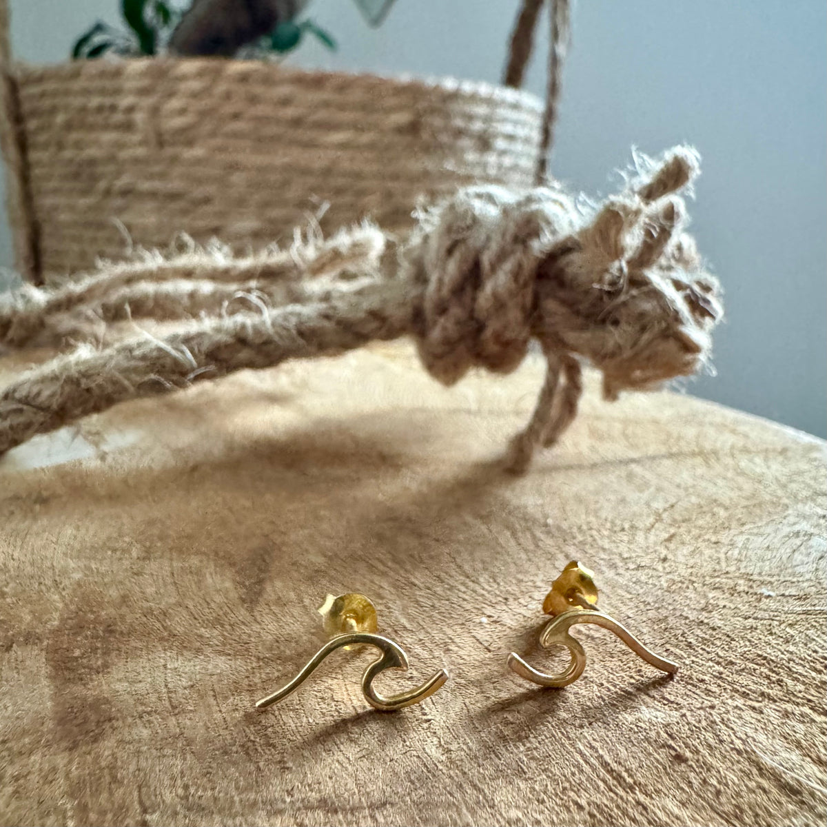 Wellen Ohrstecker ✨ vergoldet - Tropical Tribe