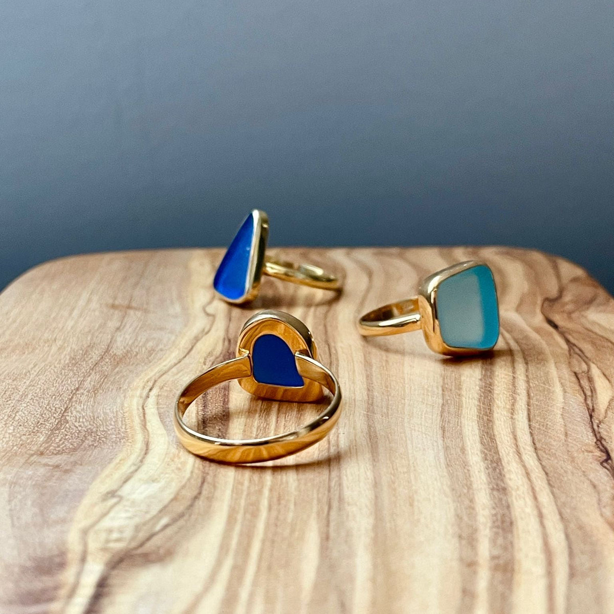 Ring mit blauem Meerglas ✨ vergoldet - Tropical Tribe