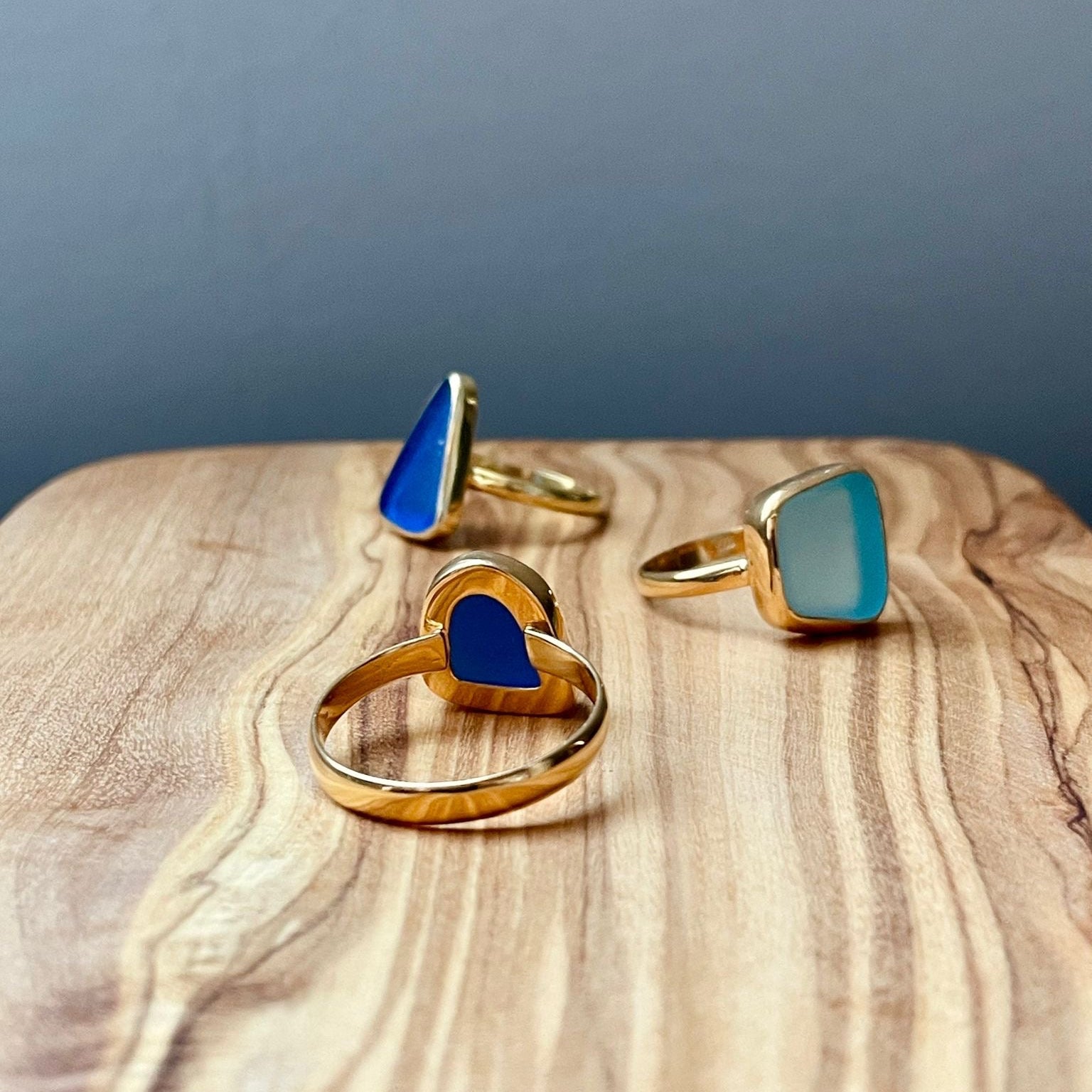 Ring mit blauem Meerglas ✨ vergoldet - Tropical Tribe