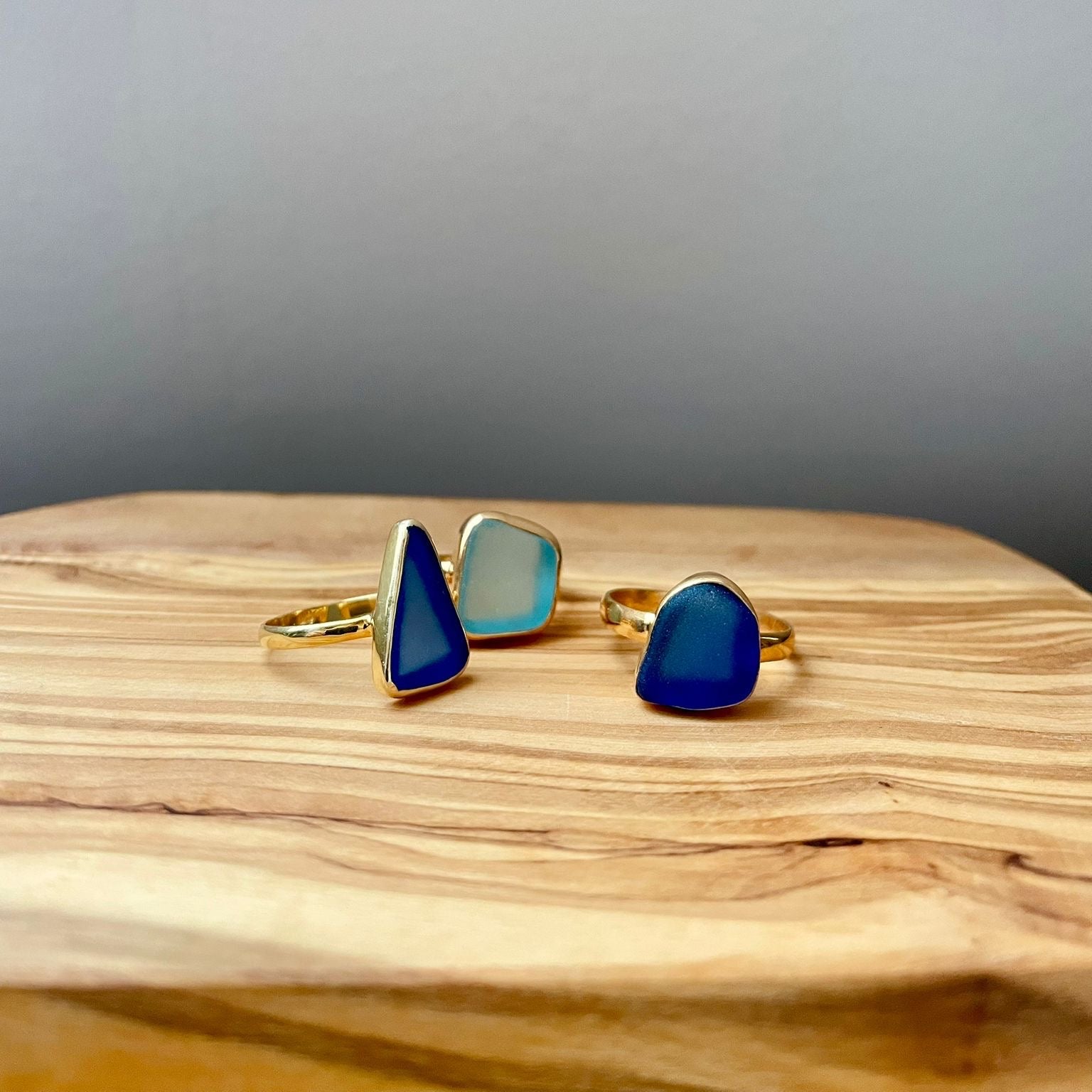Ring mit blauem Meerglas ✨ vergoldet - Tropical Tribe