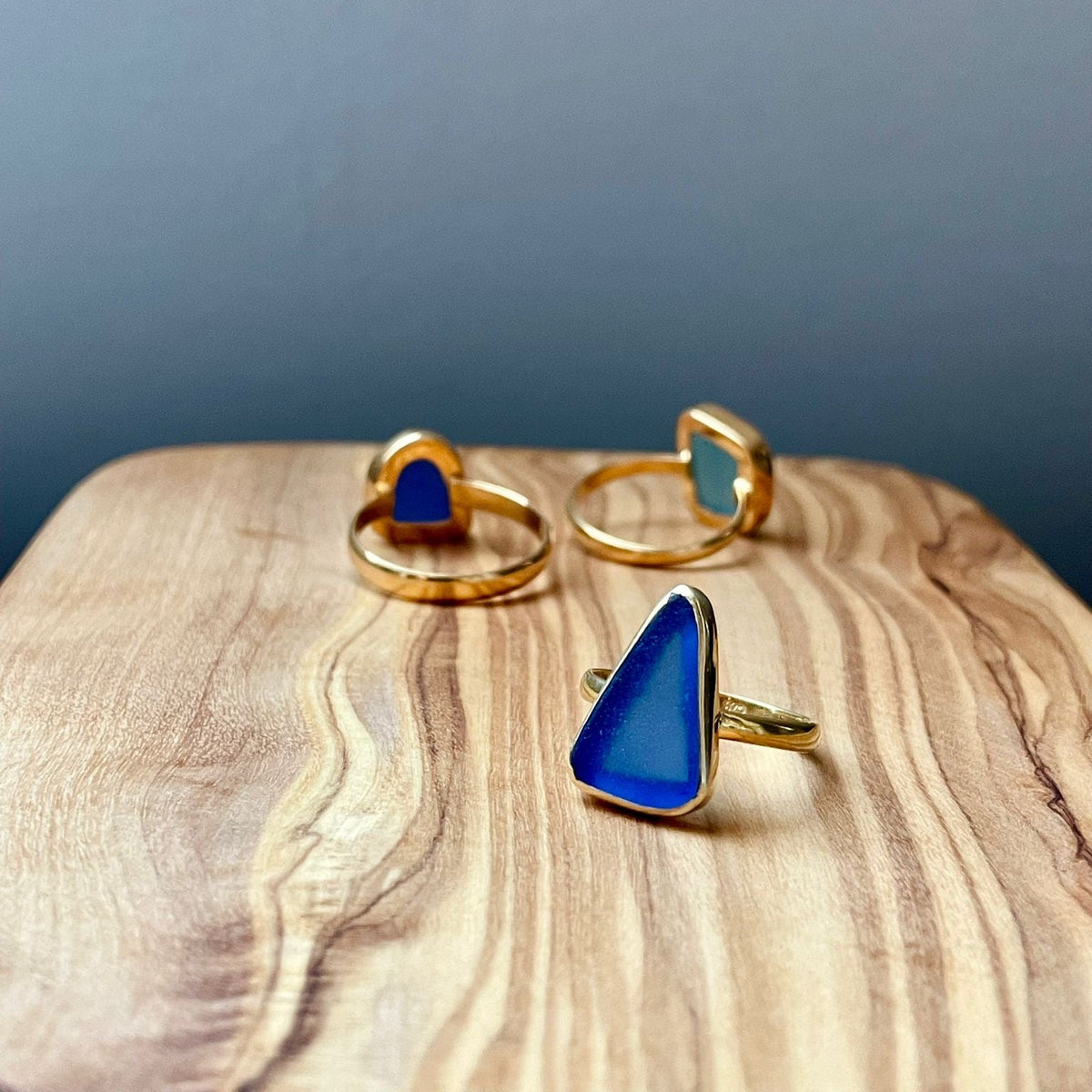 Ring mit blauem Meerglas ✨ vergoldet - Tropical Tribe
