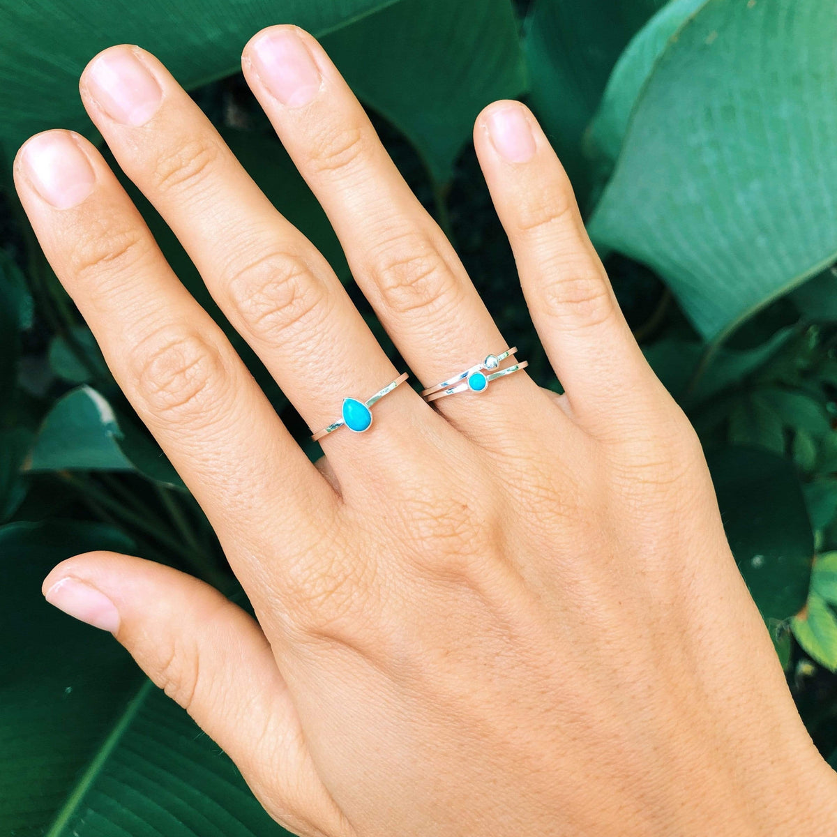 Tropfenförmiger Stacking Ring mit Türkis Edelstein - Tropical Tribe