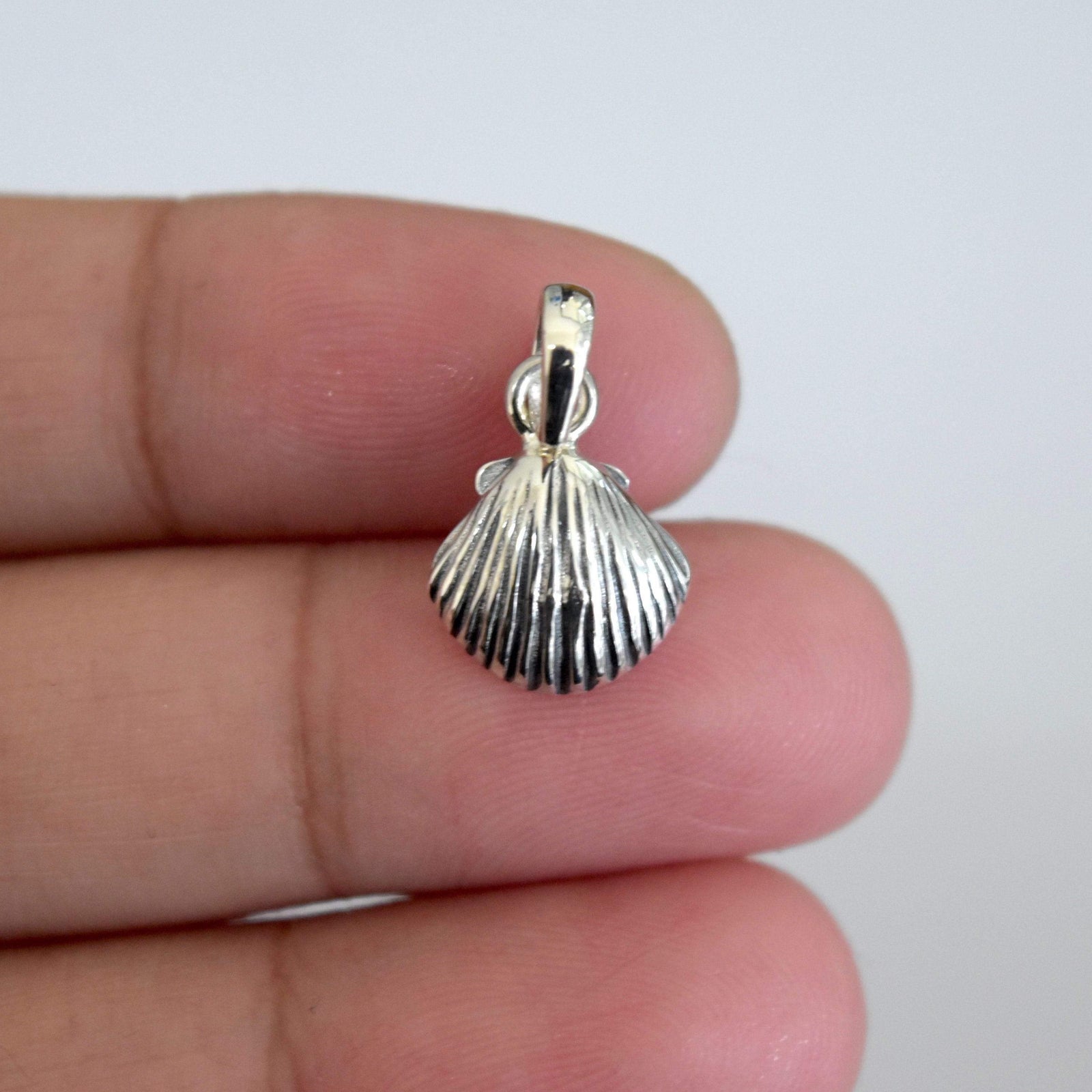 Süße Kette mit Silber Muschel Anhänger - Tropical Tribe