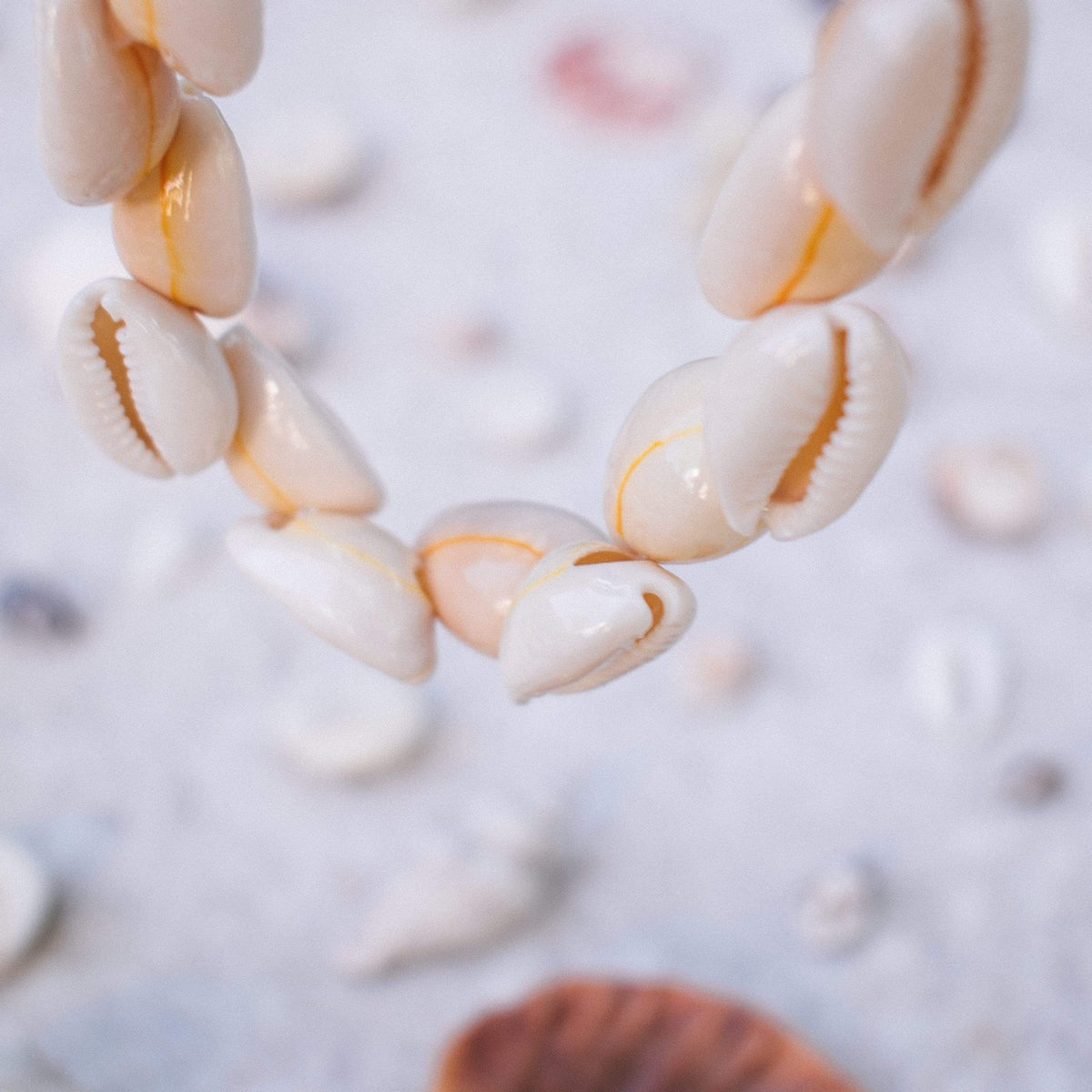Lange Cowrie Muschel Kette - Tropical Tribe