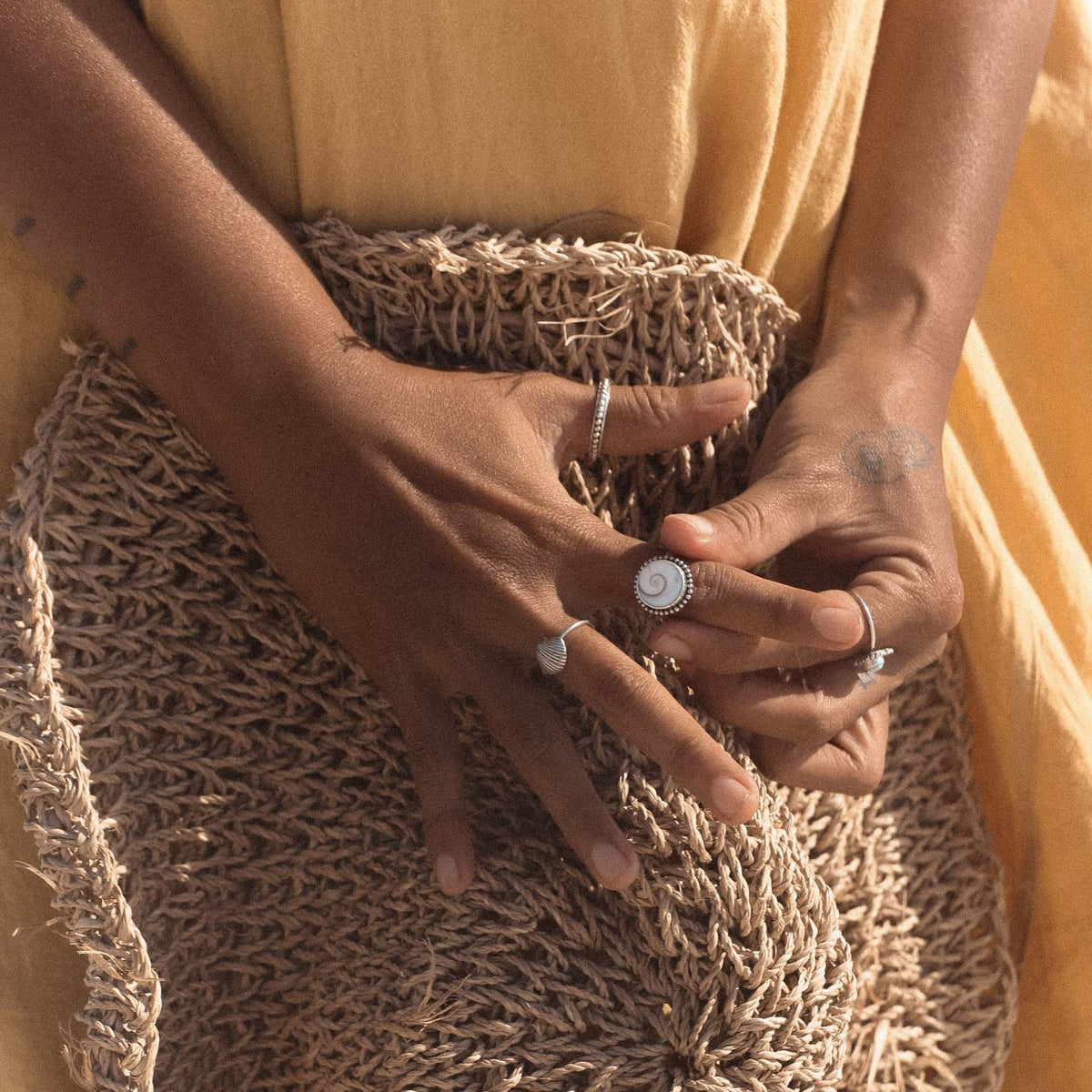 Schlichter Ring mit Silber Perlen - Tropical Tribe