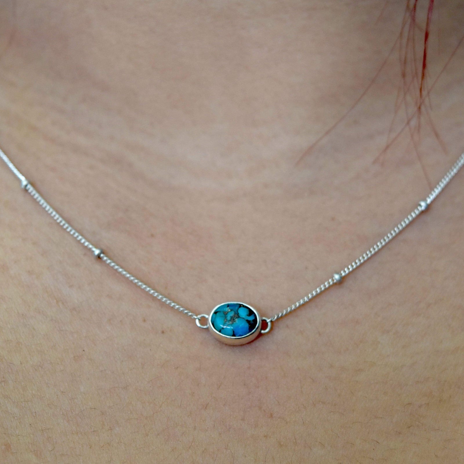 Verzierte Kette mit Türkis Edelstein - Tropical Tribe