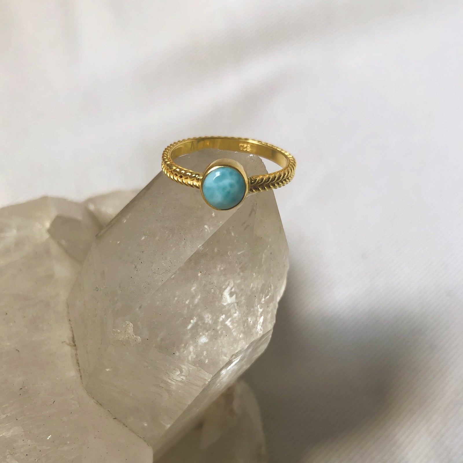 Geflochtener Stacking Ring mit Larimar und Silber Perlen ✨ vergoldet - Tropical Tribe