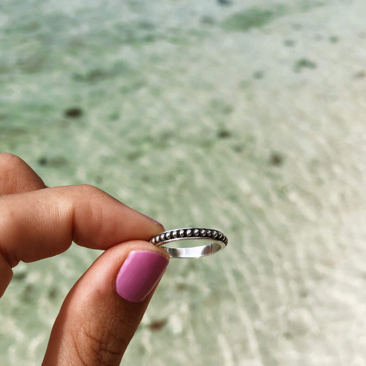 Schlichter Ring mit Silber Perlen - Tropical Tribe